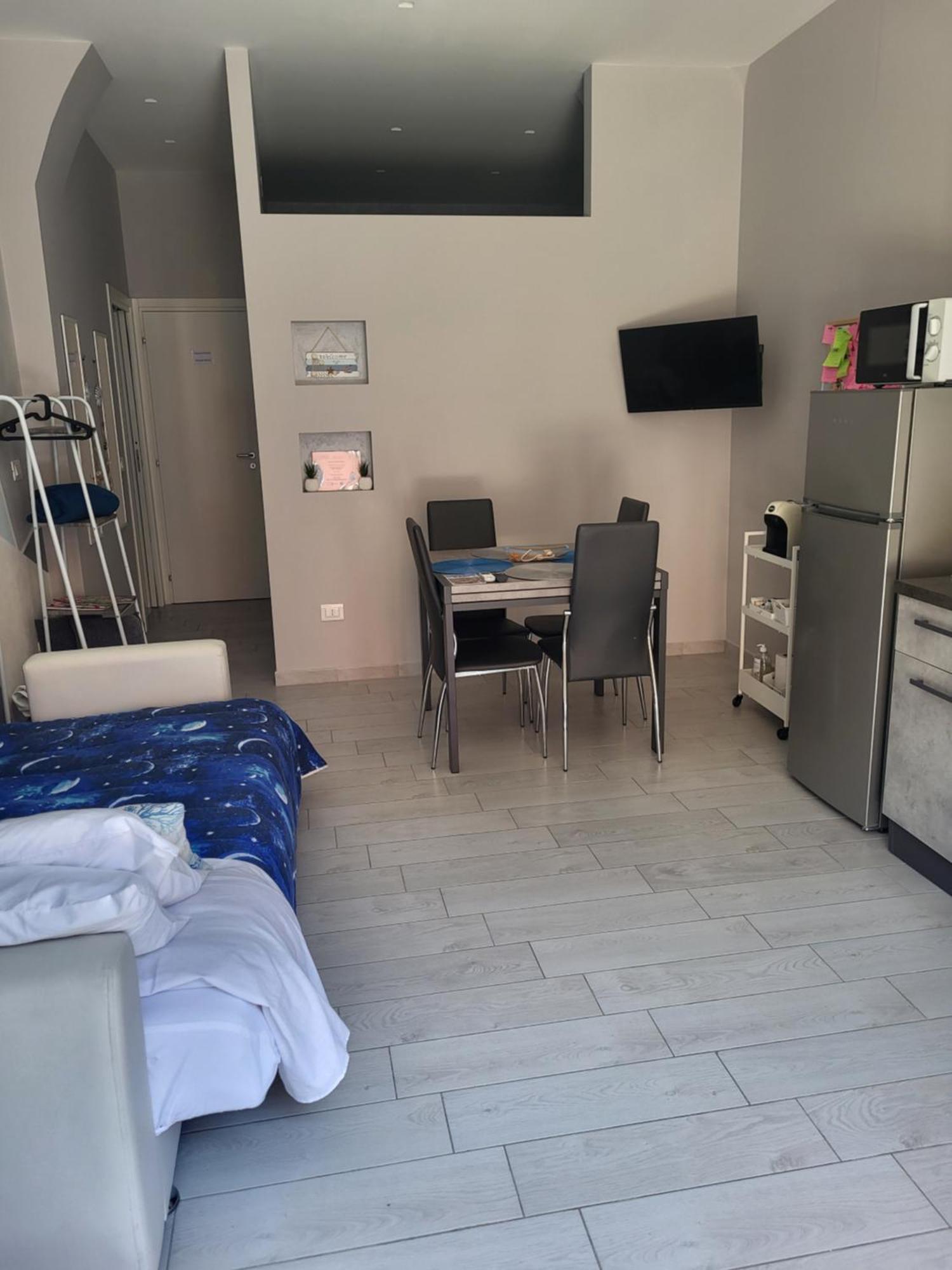 Casa Vacanze Manthy Posizione Centrale Μπάρι Εξωτερικό φωτογραφία